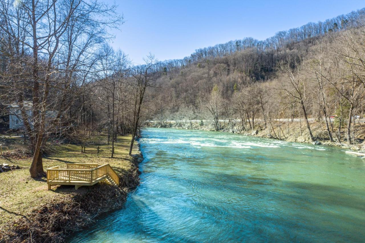 Full Stream Ahead Villa Whittier Buitenkant foto